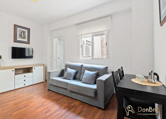 Central Malaga Flat With Wifi